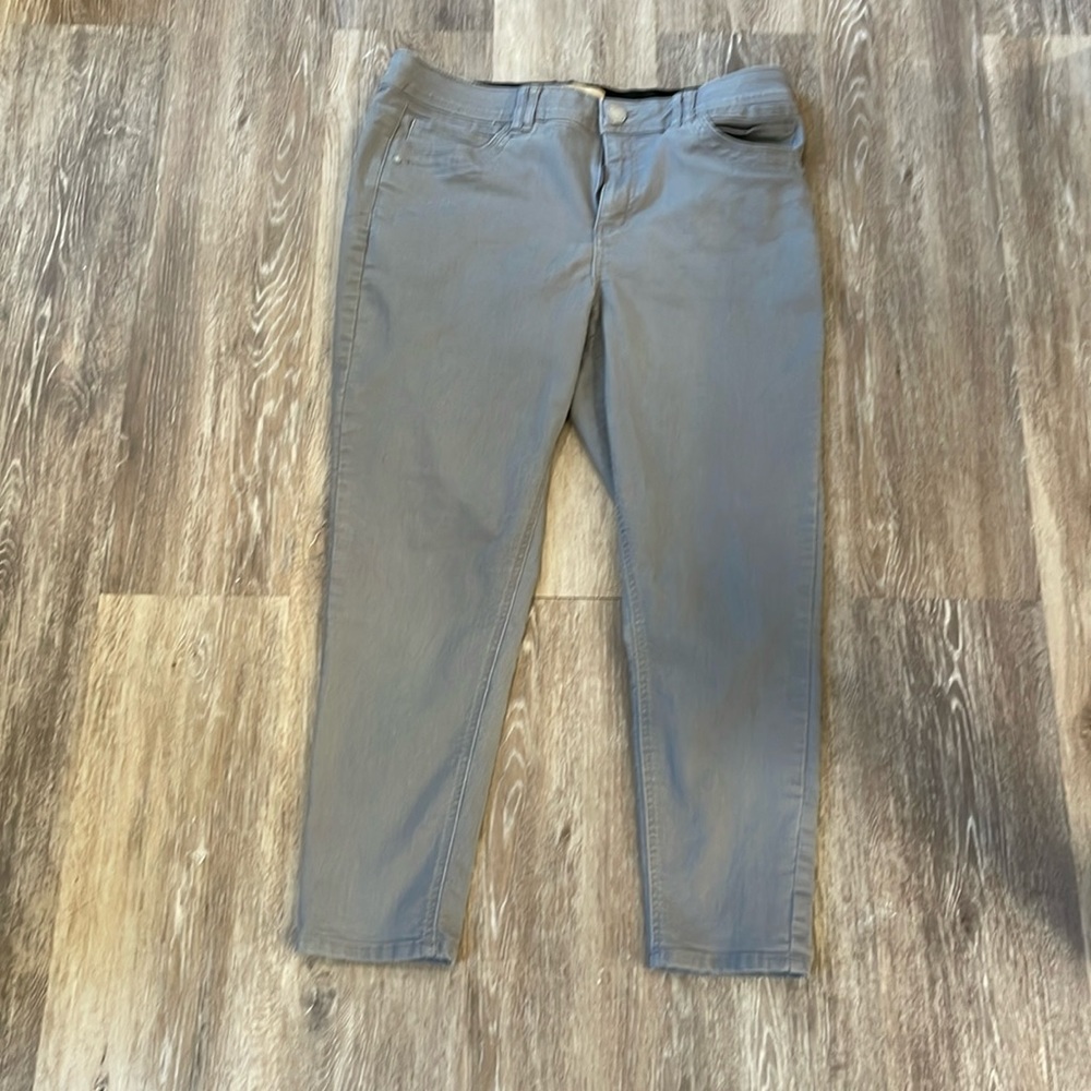 Gap girlfriend chinos